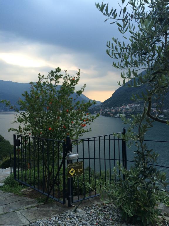 Casa Vacanza Castagna Nesso Cameră foto